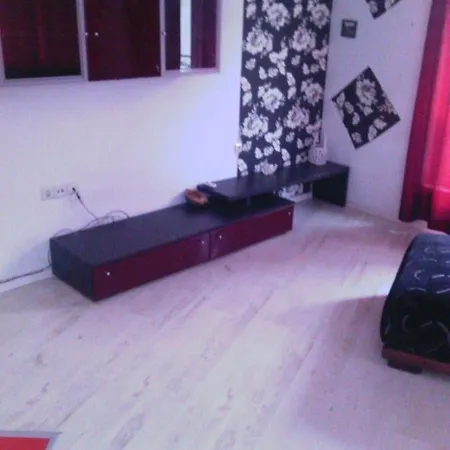 никол апарт.1 Apartment Burgas